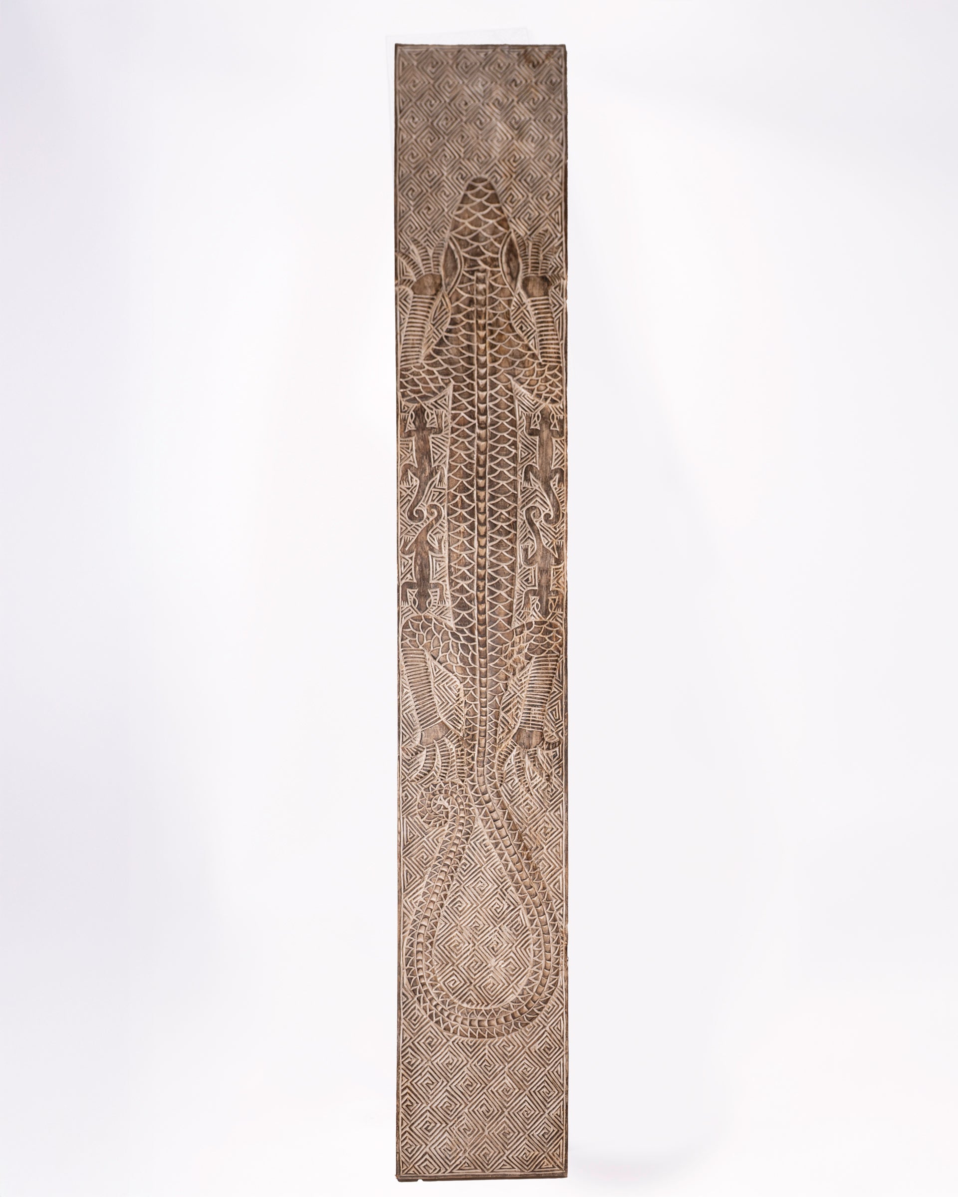Carved panel Gecko