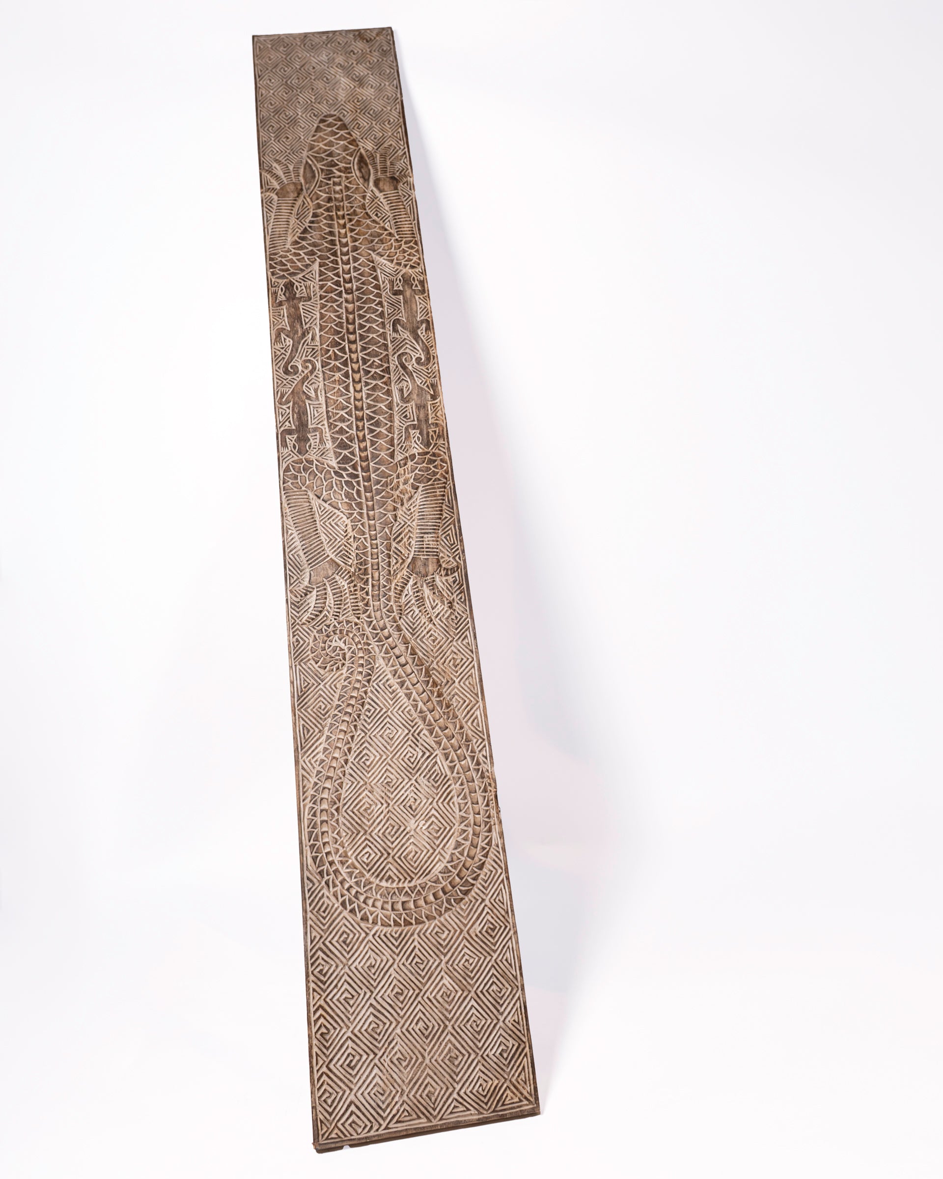 Carved panel Gecko
